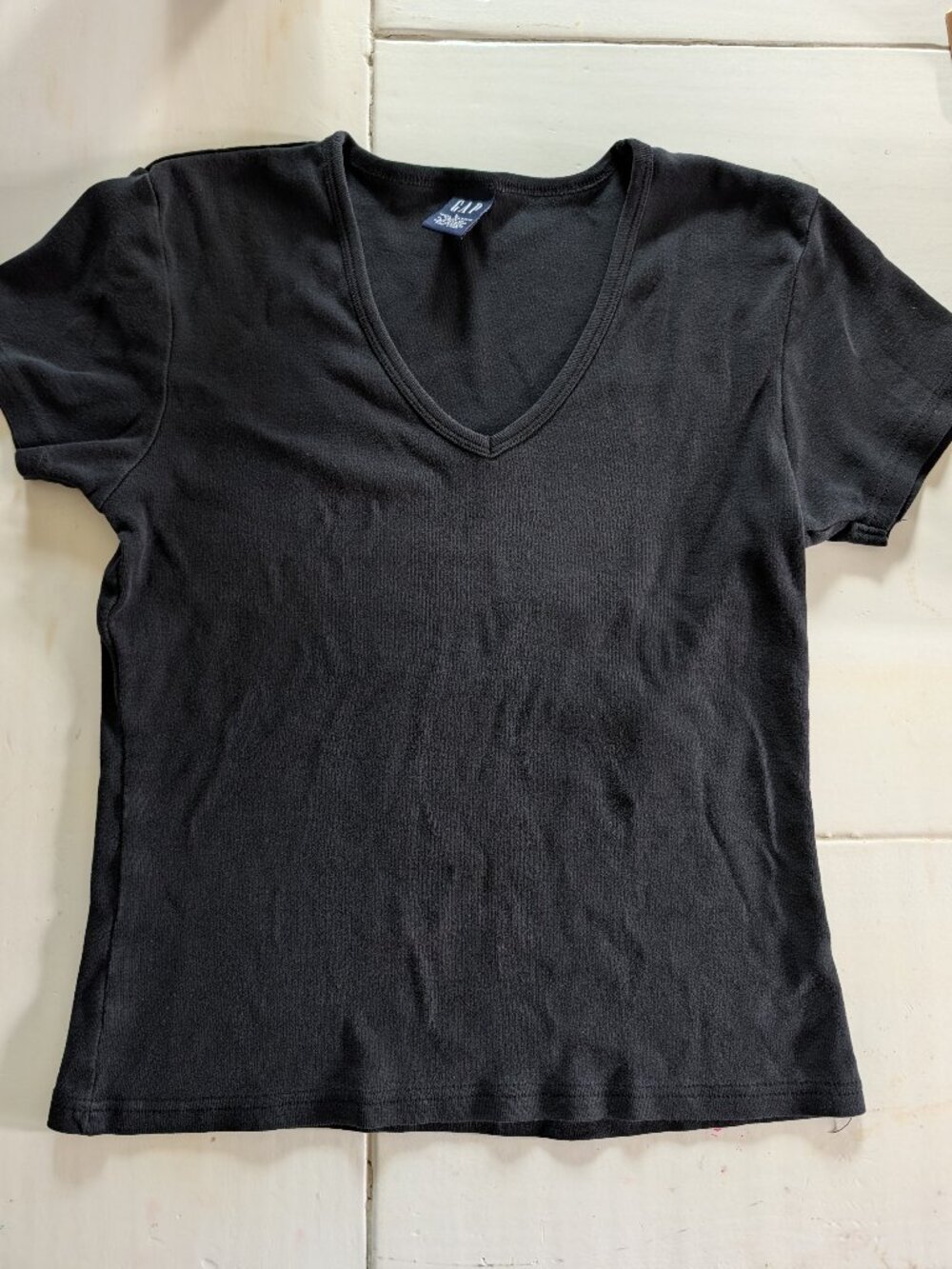 VTG 2000 Gap V-Neck T-Shirt Y2K Black 100% Cotton Sz M Short Tee Top Basic 90s